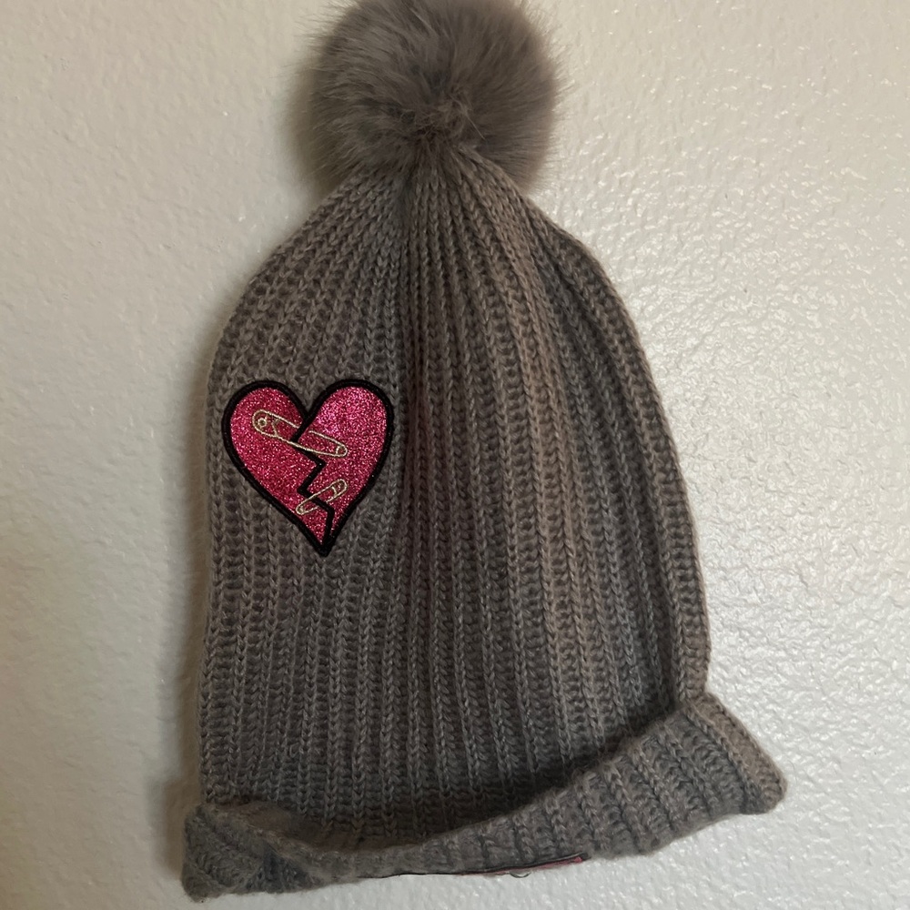 CUTE gray Beanie (Victoria secret)